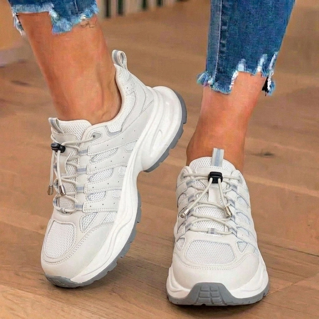 Sneakers Ortopediche Aggraziate dal Look Moderno