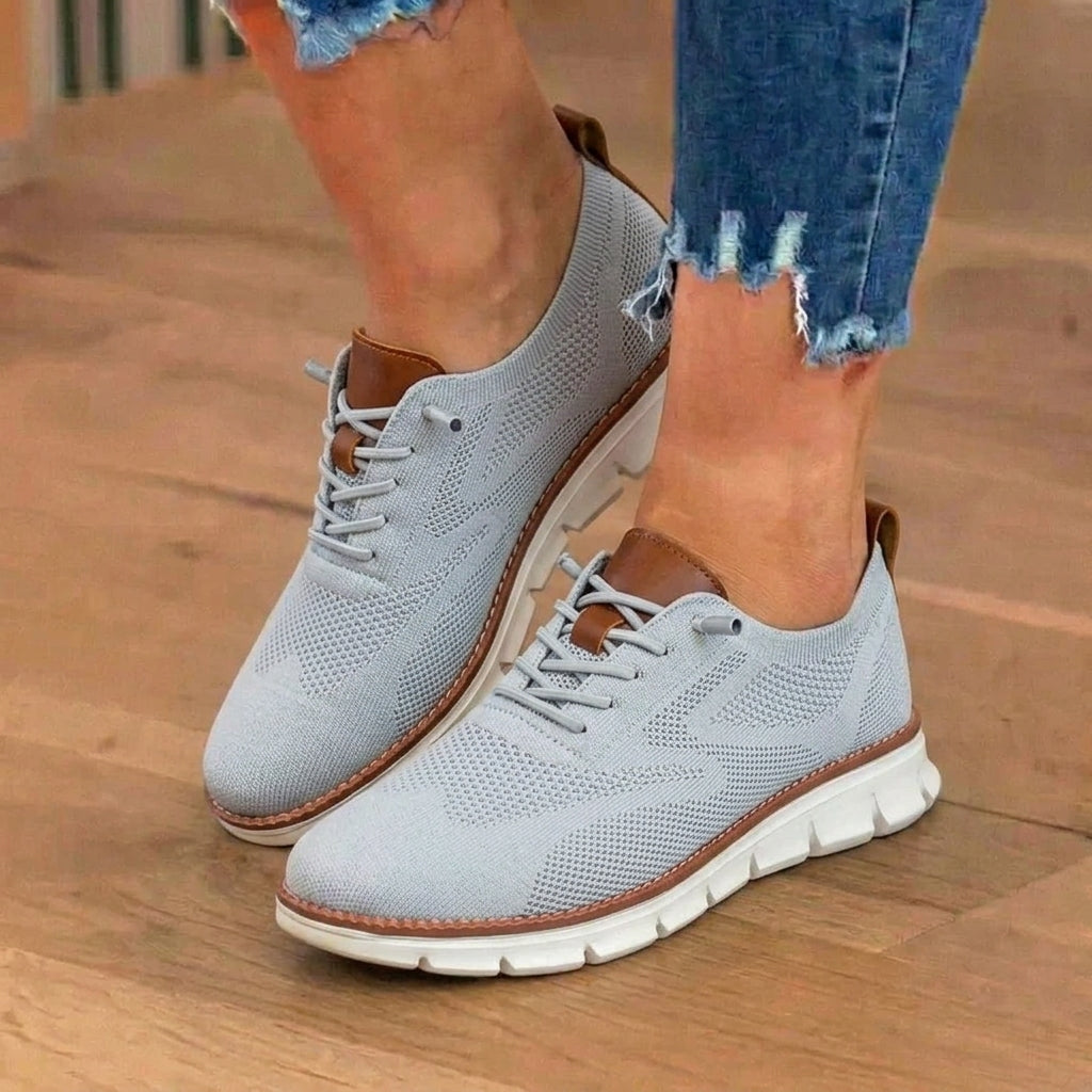 Sneakers Ortopediche Aggraziate dal Look Moderno