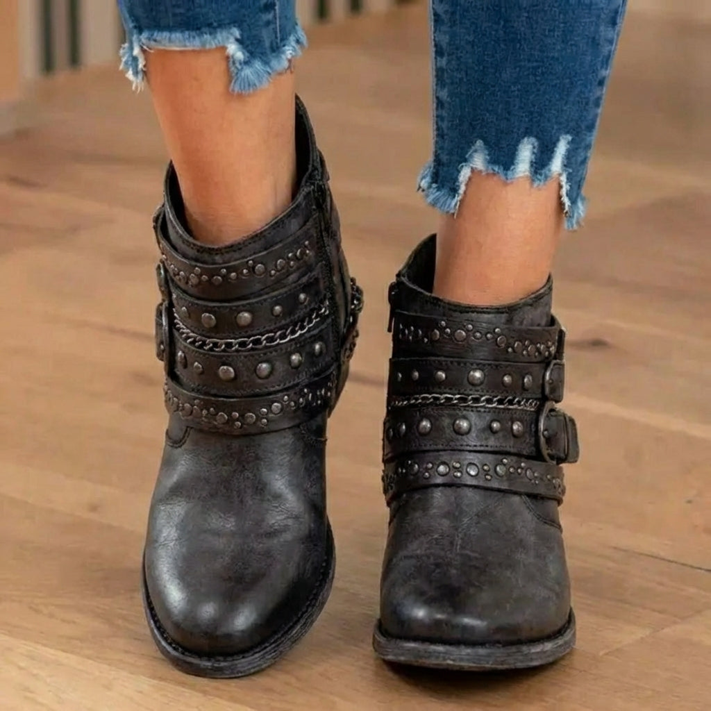 Scarpe Ortopediche Aggraziate dal Look Moderno