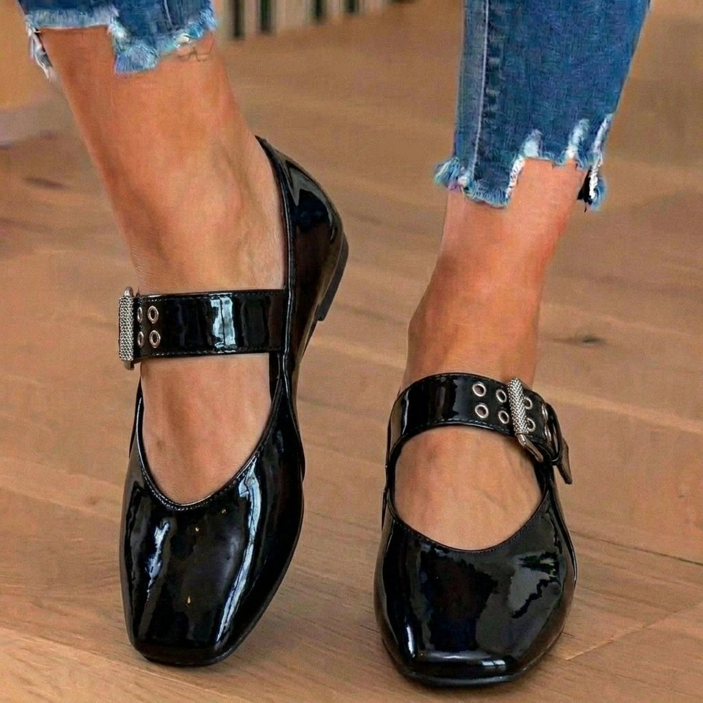 Scarpe Ortopediche Aggraziate dal Look Moderno