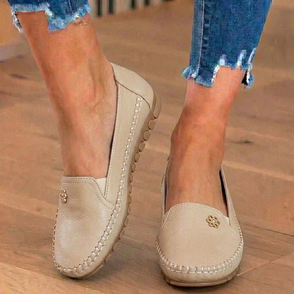 Scarpe Ortopediche Aggraziate dal Look Moderno